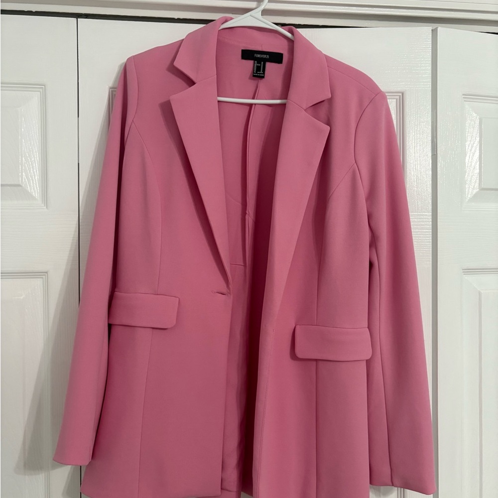 Forever 21 Pink Blazer and High-Waist Button Shorts Set - Picture 4 of 4
